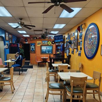 JV's Mexican Food - Partial view of the dining area - Mexican Near Me - San Diego, California