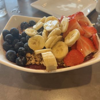 Moena Café - Açaí bowl - Cafes Near Me - Honolulu, Hawaii Moena Café - Açaí bowl - Cafes Near Me - Honolulu, Hawaii