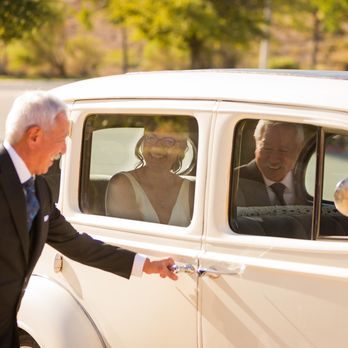 Classic Limos - Limos Near Me - Newport Beach, California Classic Limos - Limos Near Me - Newport Beach, California
