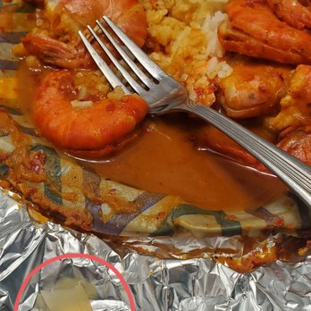 Giovanni’s Shrimp - found long nail in the food - Seafood Near Me - Honolulu, Hawaii Giovanni’s Shrimp - found long nail in the food - Seafood Near Me - Honolulu, Hawaii