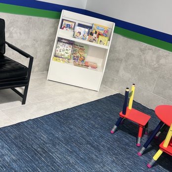 Emma's Laundromat - Laundromat Near Me - Lewisville, Texas