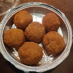 Bobby Chez Famous Crabcakes