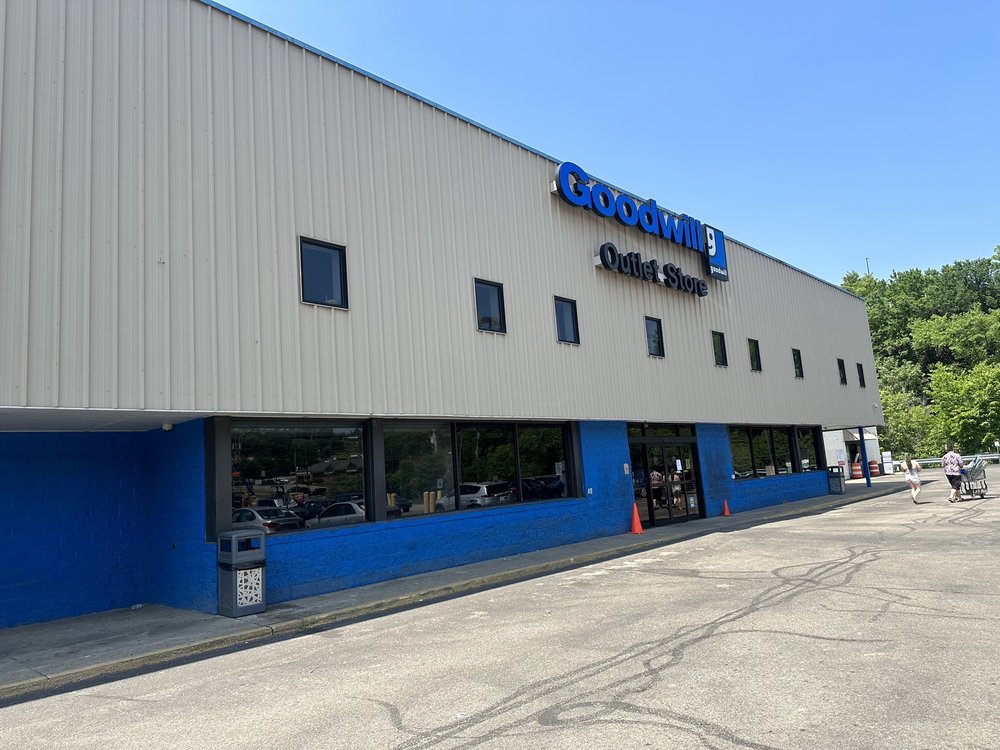 GOODWILL OUTLET NORTH VERSAILLES Updated September 2024 12 Photos