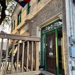 Green Oaks Tavern - Exterior