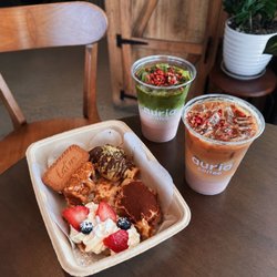 Auria Coffee - Mini Croffle Sampler, Strawberry Matcha, Strawberry Latte