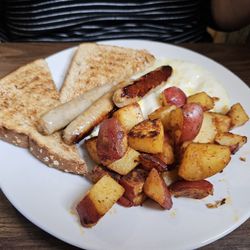 Mamma’s Cafe - Eggs, sausage, homefries, and toast