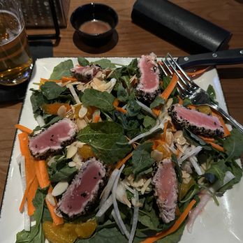 Tommy’s Tavern + Tap - Sesame Crusted Ahi Tuna Salad - Wine Bars Near Me - Wayne, New Jersey