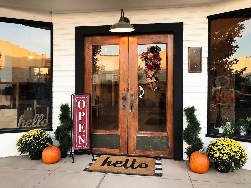 THE RUSTIC HUE - Updated May 2024 - 11 Photos - 119 S Main St, Winters ...