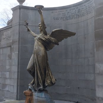 Congress Park - Statues in the park - Landmarks & Historical Buildings Near Me Congress Park - Statues in the park - Landmarks & Historical Buildings Near Me