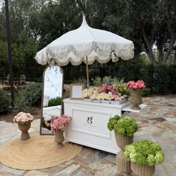 Flower Bar for events, guests get to create mini bouquets to take home.