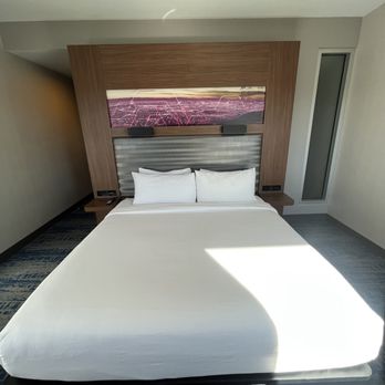 Aloft by Marriott Santa Clara - Hotels Near Me - San Jose, California