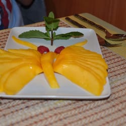 Ban Thai - La Mangue fraîche présentée sous la forme d'un papillon avec toute la dextérité de Yim !