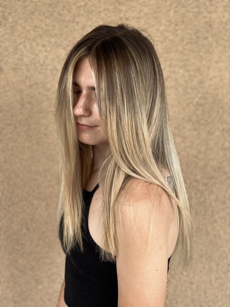 Hair by Alexcis Logo