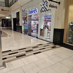 Claire's - The front