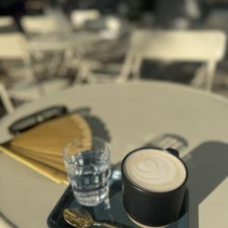 Three Marks Coffee - Delicious chai with oat milk 4€