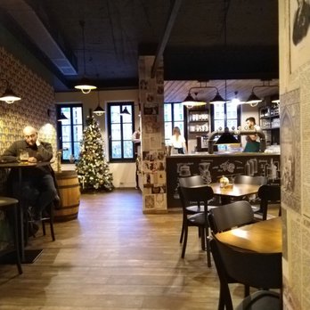 Goethe's Beer House - Entrance - Beer Bar Near Me - Karlovy Vary, KA