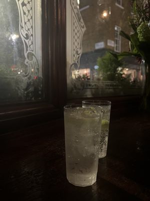 Crown & Anchor by null