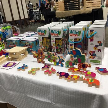 The Mom Made Market - Festivals Near Me - Honolulu, Hawaii