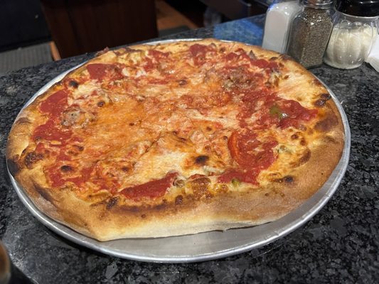 Santarpio's Pizza by null