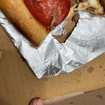 Jezif - Piece of chewed up gum in the pizza box - Pizza Near Me - Carteret, New Jersey Jezif - Piece of chewed up gum in the pizza box - Pizza Near Me - Carteret, New Jersey