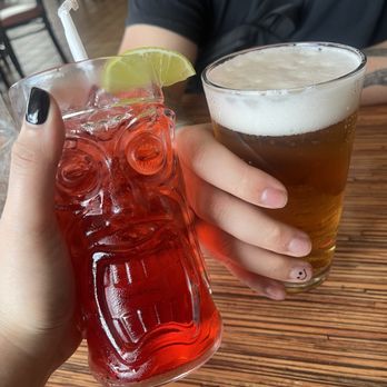 Coconut Grill - Sour Apple Punch on the rocks and beer - American Near Me - Hilo, Hawaii
