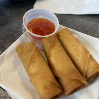 Min's Dumpling - B1. Vegetable Egg Roll (3pcs) - Chinese Near Me - Mission Viejo, California