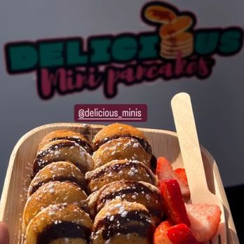 Delicious Mini Pancakes Catering - Nutella and strawberry pancakes! - Desserts Near Me