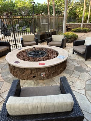 Courtyard by Marriott Maui Kahului Airport by null