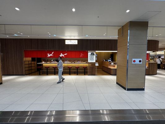 Osaka Itami Airport by null