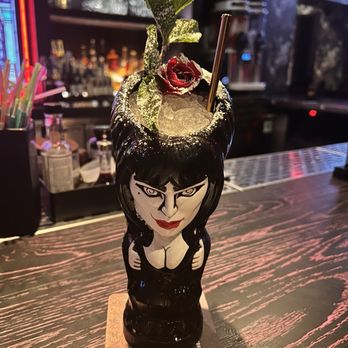 Voodoo Bayou - The mistress - Cocktail Bars Near Me - Orlando, Florida Voodoo Bayou - The mistress - Cocktail Bars Near Me - Orlando, Florida