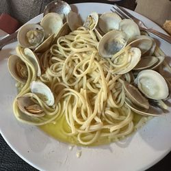 Linguine and clam sauce.