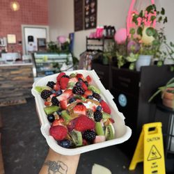 The Dripping Root - Extra drippy banana split