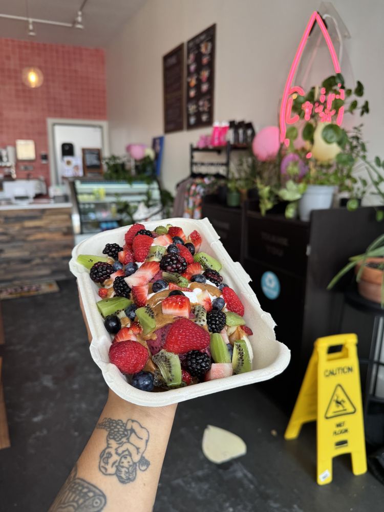 The Dripping Root Logo