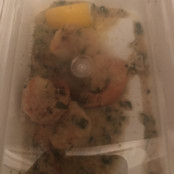 GP's Restaurant - Shrimp garlic....4 medium shrimps!! You kidding me!! - Italian Near Me - Guttenberg, New Jersey