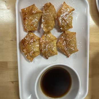 Isekai Sushi and Cafe - Apple Dunpling - Sushi Bars Near Me - Tampa, Florida Isekai Sushi and Cafe - Apple Dunpling - Sushi Bars Near Me - Tampa, Florida