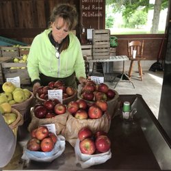 D & S Apple House