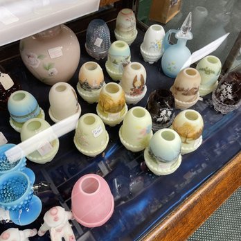 Williamstown Antique Mall - Antiques Near Me - Williamstown, West Virginia Williamstown Antique Mall - Antiques Near Me - Williamstown, West Virginia