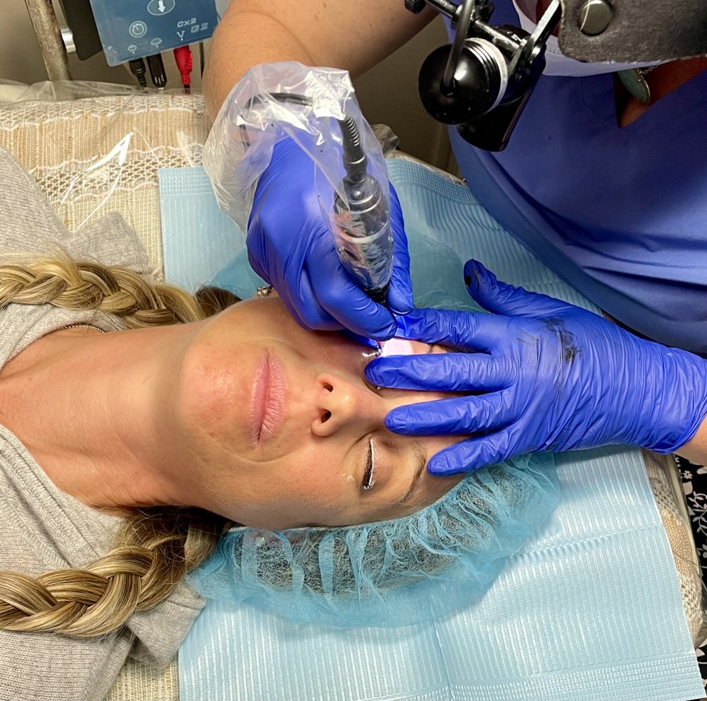 Irina Malkmus Permanent Makeup Logo