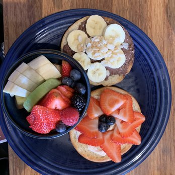 Eight AM - Bagel with crepe cheese and strawberries Bagel with Nutella, bananas and rice crispies Amazing fruit bowl - New American Near Me - San Francisco, California Eight AM - Bagel with crepe cheese and strawberries Bagel with Nutella, bananas and rice crispies Amazing fruit bowl - New American Near Me - San Francisco, California