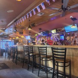 The Woodstock Inn - Bar area