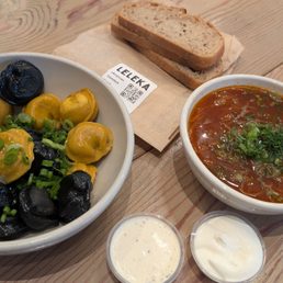 Beef/Gouda, Salmon (black) and Borsh Beef/Gouda, Salmon (black) and Borsh