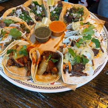 Broken English Taco Pub - The Loop - Tacos - Mexican Near Me - Chicago, Illinois