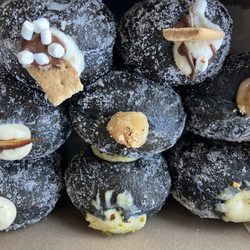 Fluffy Bakery