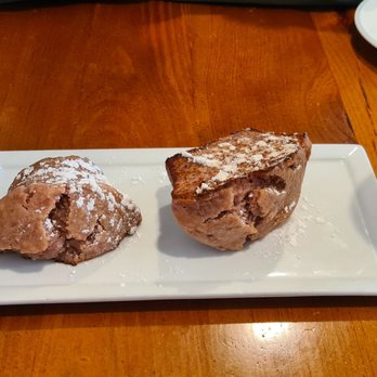 Merriland Farm Cafe - Raspberry lemon muffin - Breakfast & Brunch Near Me - Wells, Maine