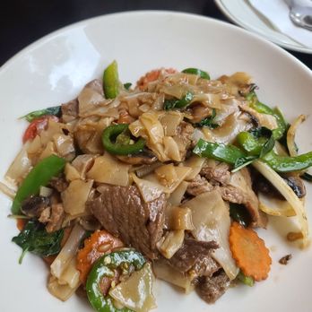 Thai Spoon & Sushi - Sushi Bars Near Me - Chicago, Illinois Thai Spoon & Sushi - Sushi Bars Near Me - Chicago, Illinois