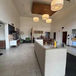 Holiday Inn Express & Suites Greenville-Spartanburg
