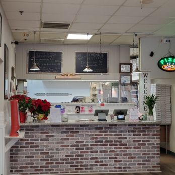 Mezza Luna Pizzeria - Inside ordering - Pizza Near Me - Apex, North Carolina Mezza Luna Pizzeria - Inside ordering - Pizza Near Me - Apex, North Carolina