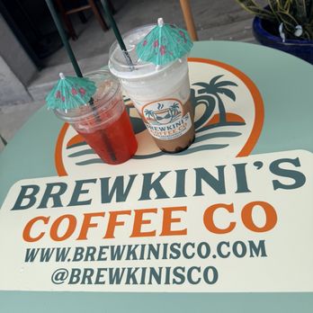 BrewKini’s Coffee - Boardwalk Mocha & refresher Outside table - Coffee & Tea Near Me - Tampa Bay, Florida BrewKini’s Coffee - Boardwalk Mocha & refresher Outside table - Coffee & Tea Near Me - Tampa Bay, Florida