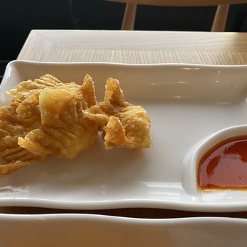 Phat Phat - Crispy Wonton ( 4 Pcs ) - Noodles Near Me - Schaumburg, Illinois Phat Phat - Crispy Wonton ( 4 Pcs ) - Noodles Near Me - Schaumburg, Illinois