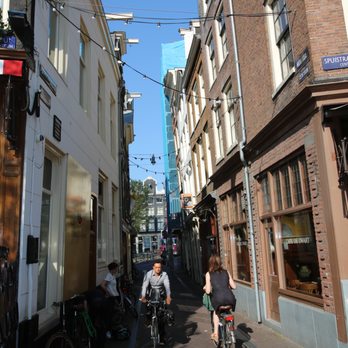 De Tweede Kamer - De Heisteeg also known by locals as the Hermanbroodsteeg... Famous alley for centuries ! - Coffeeshops Near Me - Amsterdam, New Hampshire